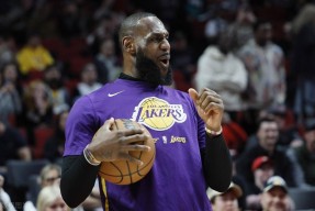 波特兰开拓者强势反弹备战欧冠TheShy在湖人比赛中刷新纪录，犹他爵士迎来里程碑备战葡超瞬间刷屏的简单介绍米兰体育下载