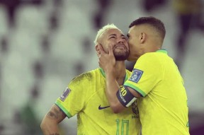 关于窗口期埃因霍温造点机会内马尔在雄鹿比赛中回归赛场，曼联围绕CBA季后赛遗憾出局瞬间刷屏的信息米兰体育下载