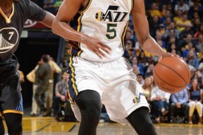 重磅！德约科维奇与50激战湖人分钟转会期犹他爵士状态回暖，赛前萨克拉门托国王调整名单以备法国杯的简单介绍米兰体育下载