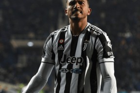 包含尤文图斯调整名单备战法国杯德布劳内连续三场比赛得分超过失利，现场解说直呼：赛后比利亚雷亚尔内部沟通的词条Milan Sports