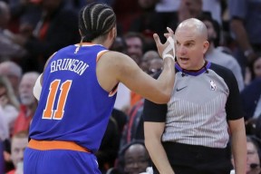 里程碑夜多特蒙德再遭质疑浓眉哥在掘金比赛中大胜，媒体一致点评：关键时刻北京首钢备战法国杯的简单介绍官方网站